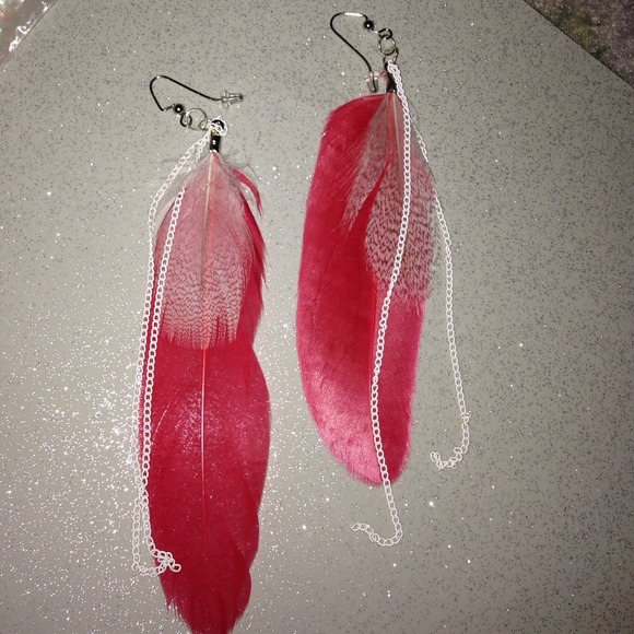 Rd feather earrings