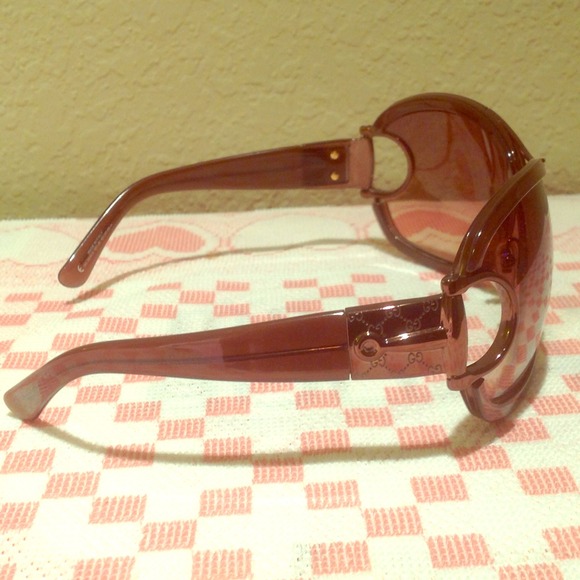 🎉Spring Pick🎉 Gucci logo sunglasses