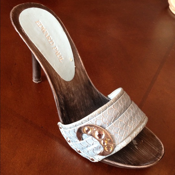 Summer Heels - Picture 2 of 4