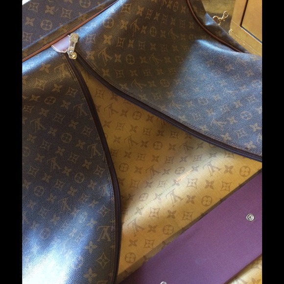 Authentic LV Louis Vuitton Garment Travel Bag