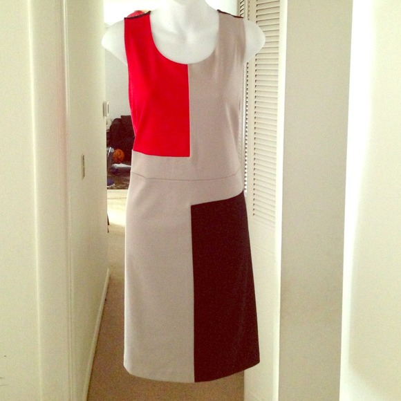 💼🎉Host Pic 10/9🎉💼Colorblock Shift Dress