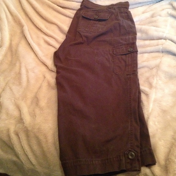 Plus-size Cargo Capris