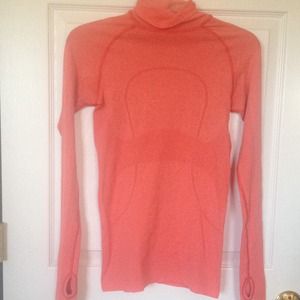 Sold!Lululemon Coral Running Top