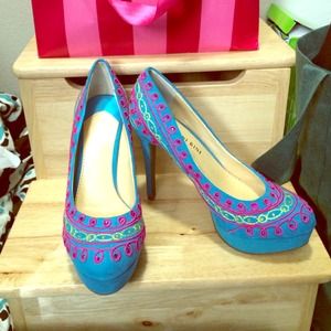 BRAND NEW GIANNI BINI HEELS