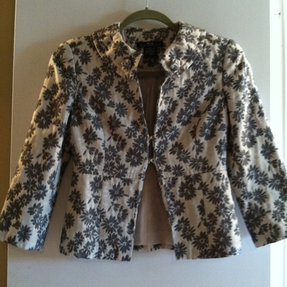 Adorable blazer