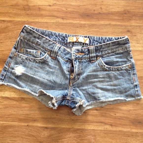 {{{SOLD}}}. Roxy brand denim short