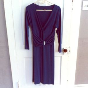 Flattering Teal Maternity dress.