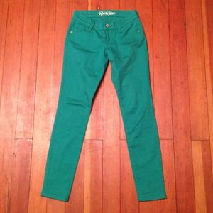 NWOT Green Skinny Jeans size 2
