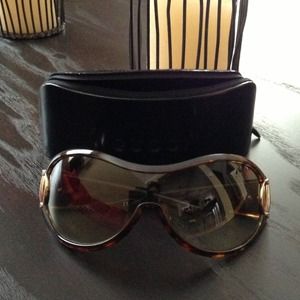 GUCCI Sunglasses 💯Authentic