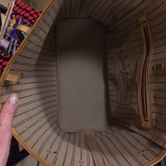 β€οΈSOLD!!! This Auth.. LV never full. - Picture 3 of 3