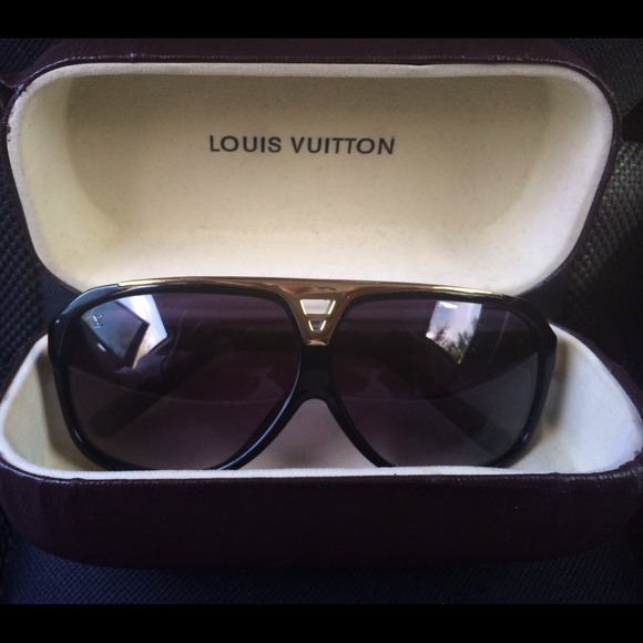 Louis Vuitton aviator Sunglasses