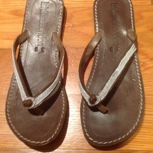 NWOT Laid Back London leather Flip-Flops!