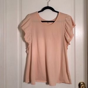 🎀SOLD🎀GAP Shirt