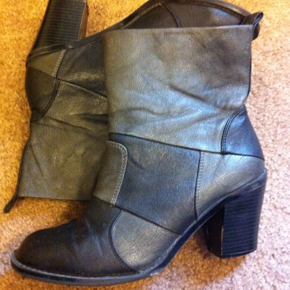 Patchwork black n grey boots