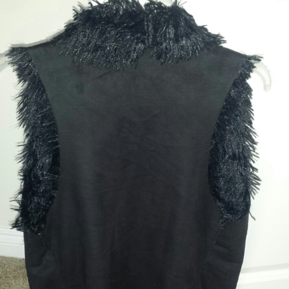 Vest - Picture 2 of 2