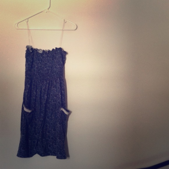 ⭐️⭐️REDUCED⭐️⭐️ Blue Strapless Summer Dress