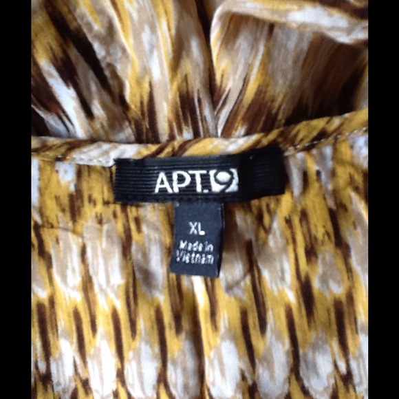 🌹🌹SALE - Apt. 9 Shirt 😃 - Picture 3 of 3