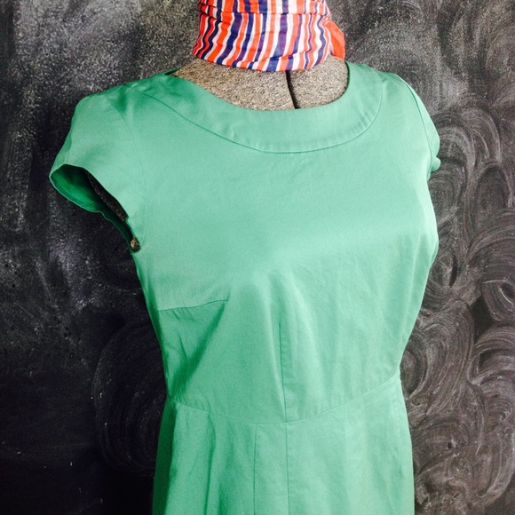 DONATED Sheath dress with back cut-out - Picture 3 of 4