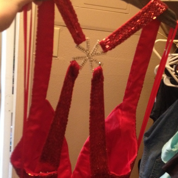 Red formal dress - Picture 2 of 3