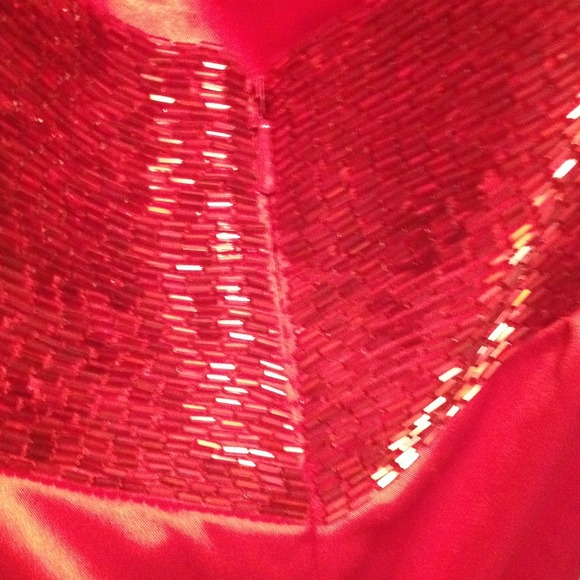 Red formal dress - Picture 3 of 3