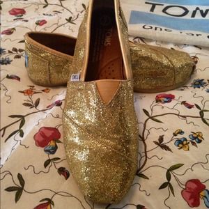 TOMS GOLD GLITTER