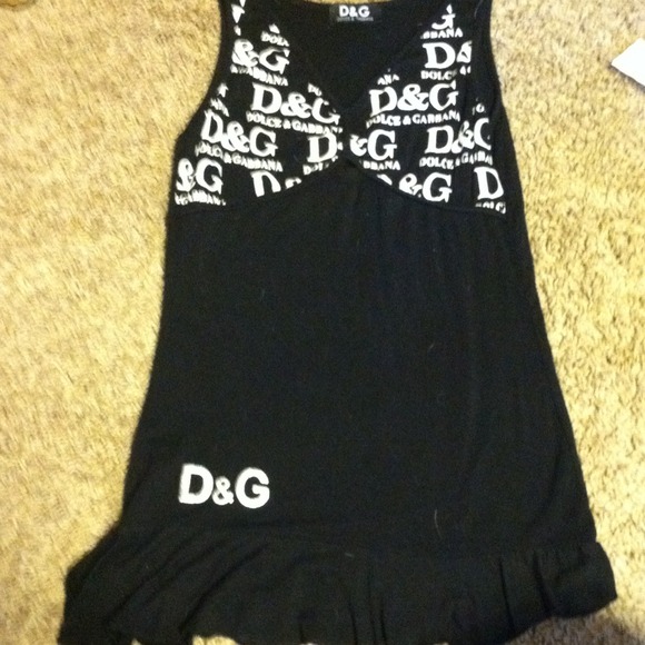 D&G tank top with ruffle bottom