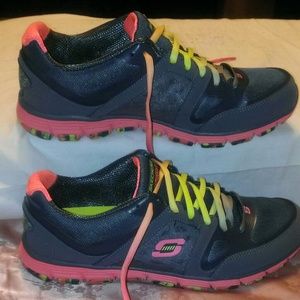 (Nwot)Skechers lightweight tennis shoes