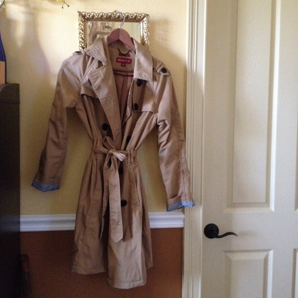Rain jacket - Picture 1 of 1