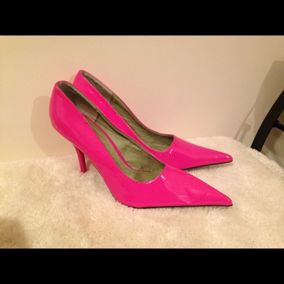 🎀Hot Pink Heels🎀