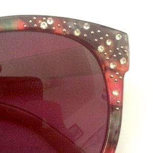 Colorful Abstract Print Sunglasses w/ Accents 💚