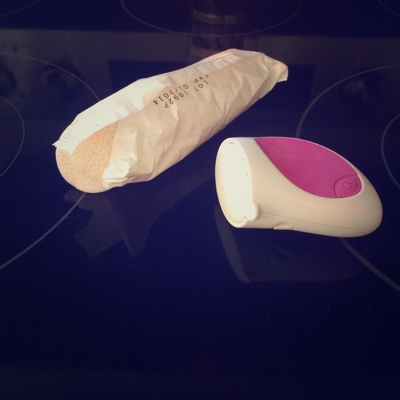Neutrogena Wave Face Cleaner & Pads