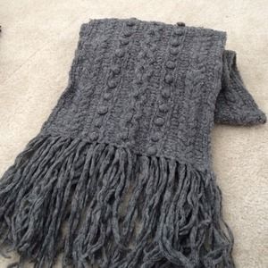 Oversized scarf/ shawl in heather grey
