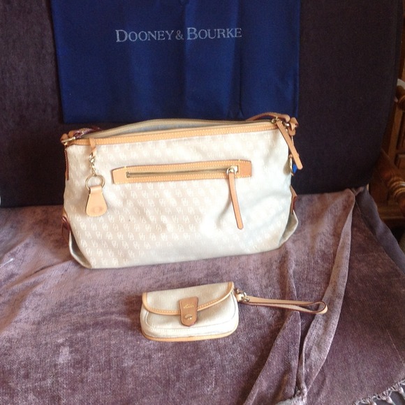 Dooney & Bourke purse, with accessories SOLD