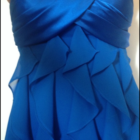 Dresses & Skirts - Cute Silky Blue Ruffled Dress!