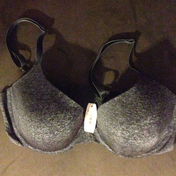 Victorias Secret T-shirt bras