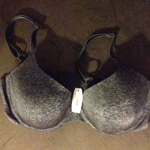 Victorias Secret T-shirt bras