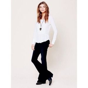 ❌SOLD❌ Free People Pull On Kick Flare- Black