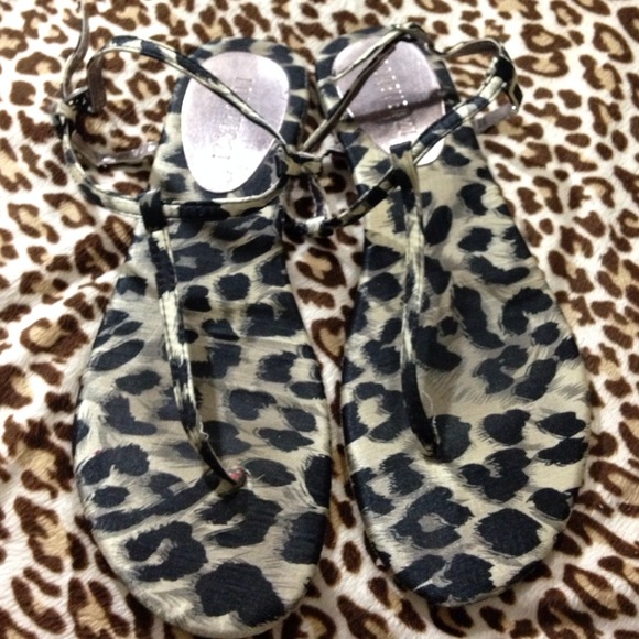 Leopard Print Sandals - Picture 2 of 4
