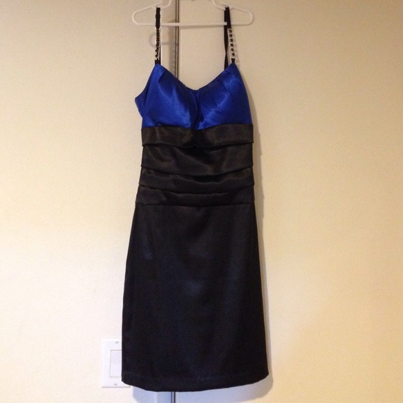 B. darlin dress!! HUGE SALE 😱😱 - Picture 4 of 4