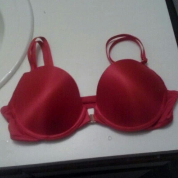 Fredericks Of Hollywood Extreme Cleavage Bra