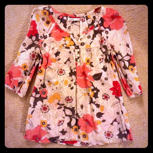 *SOLD* Floral blouse