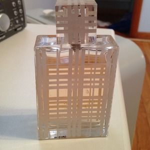 Burberry Brit perfume