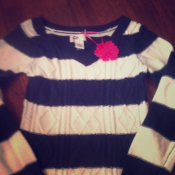 Cable knit sweater