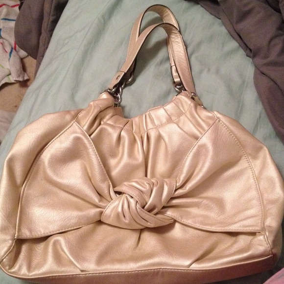 * ON HOLD* Creme Elle handbag