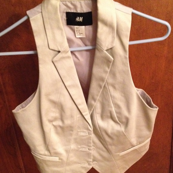 Beige vest