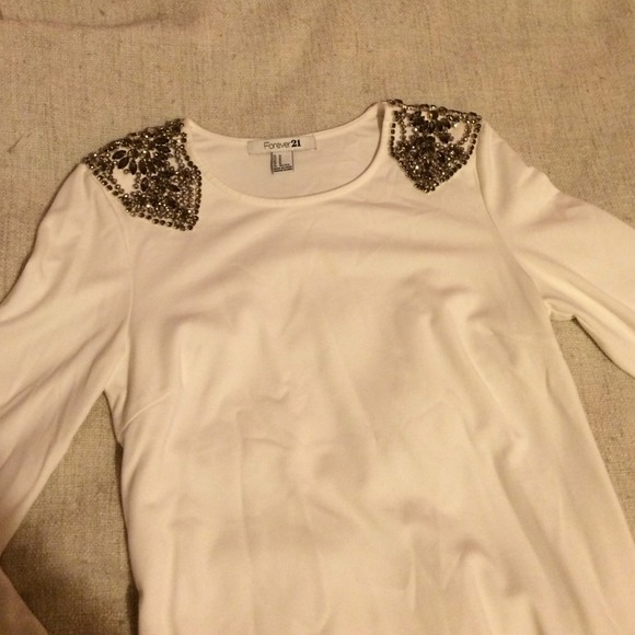 White long sleeve top - Picture 1 of 1