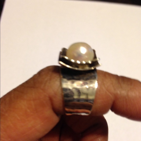 Silpada pearl ring.   ❤️SOLD❤️