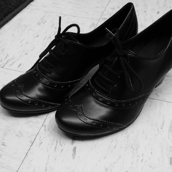 Black Oxford heels