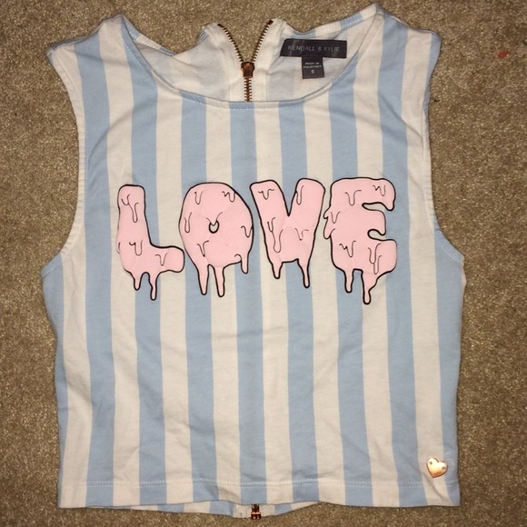 Tops - Love Kendall and kylie top