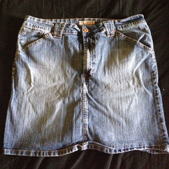 Denim skirt